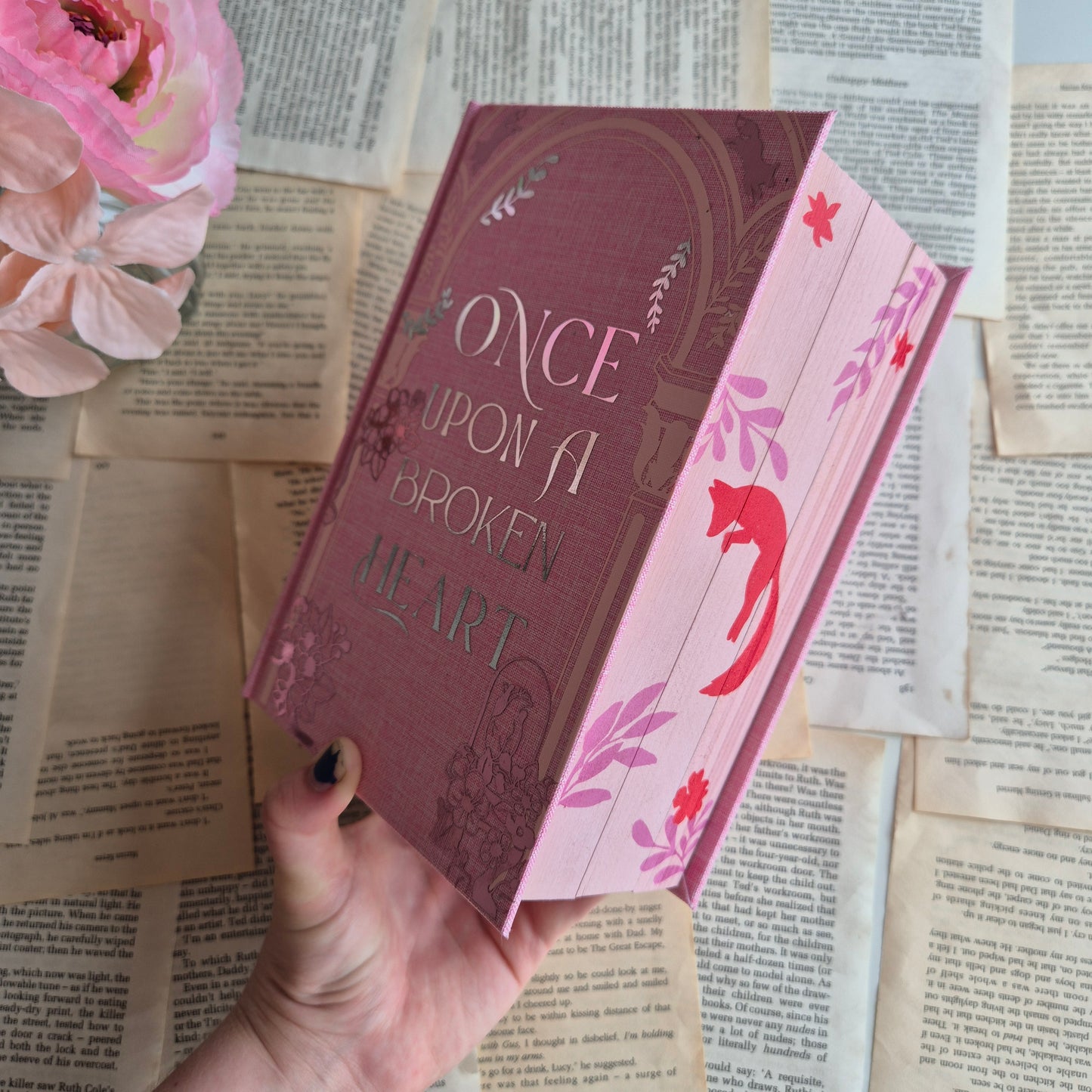 Once Upon A Broken Heart Omnibus - With sprayed edges
