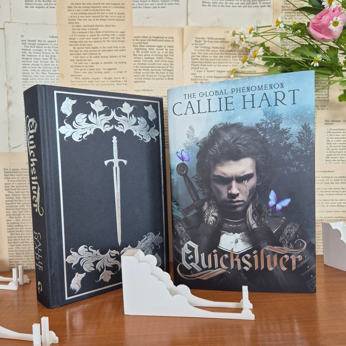 Dust Jacket Stand - Dust Jacket Holder