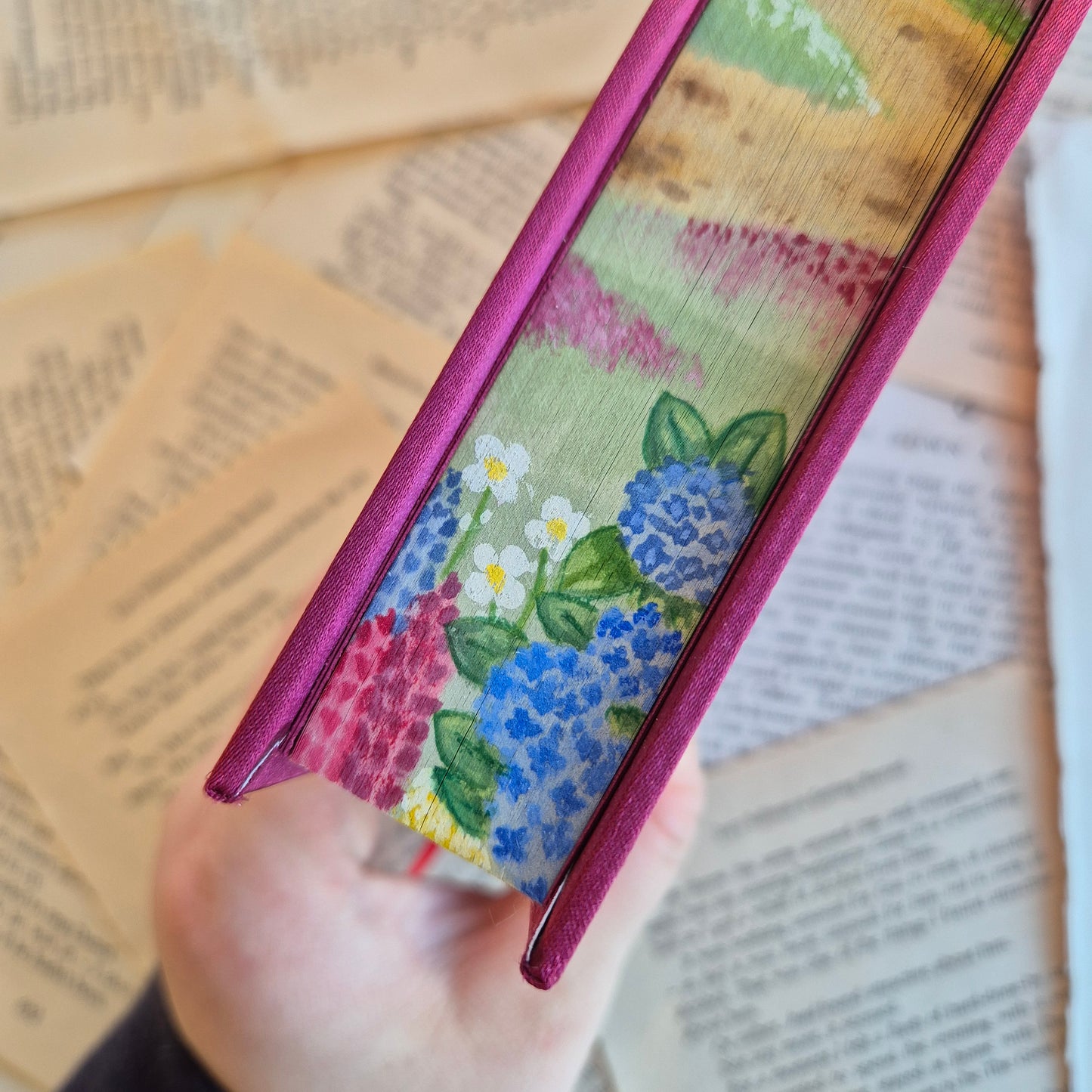A Court Of Thorns & Roses Rebind - With Watercolour Edges