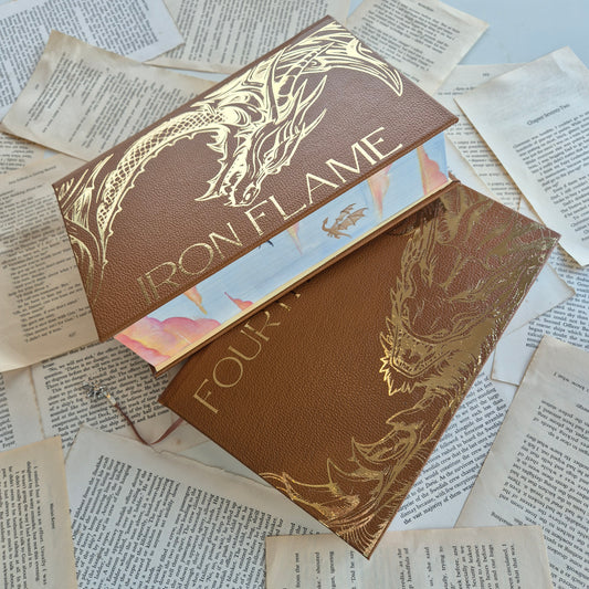 Quatrième aile + Iron Flame Rebind avec bords peints à la main 🐉