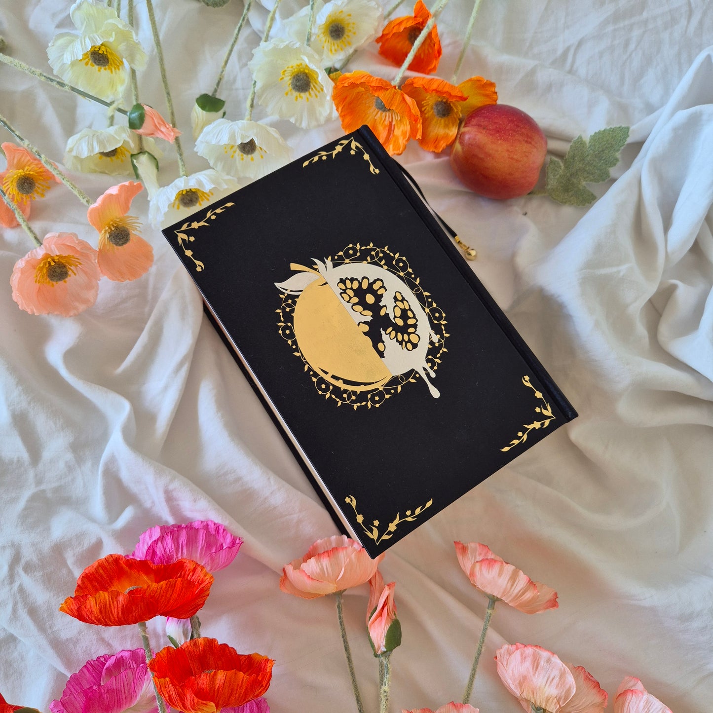 A Tandem Read of Twilight and Midnight Sun