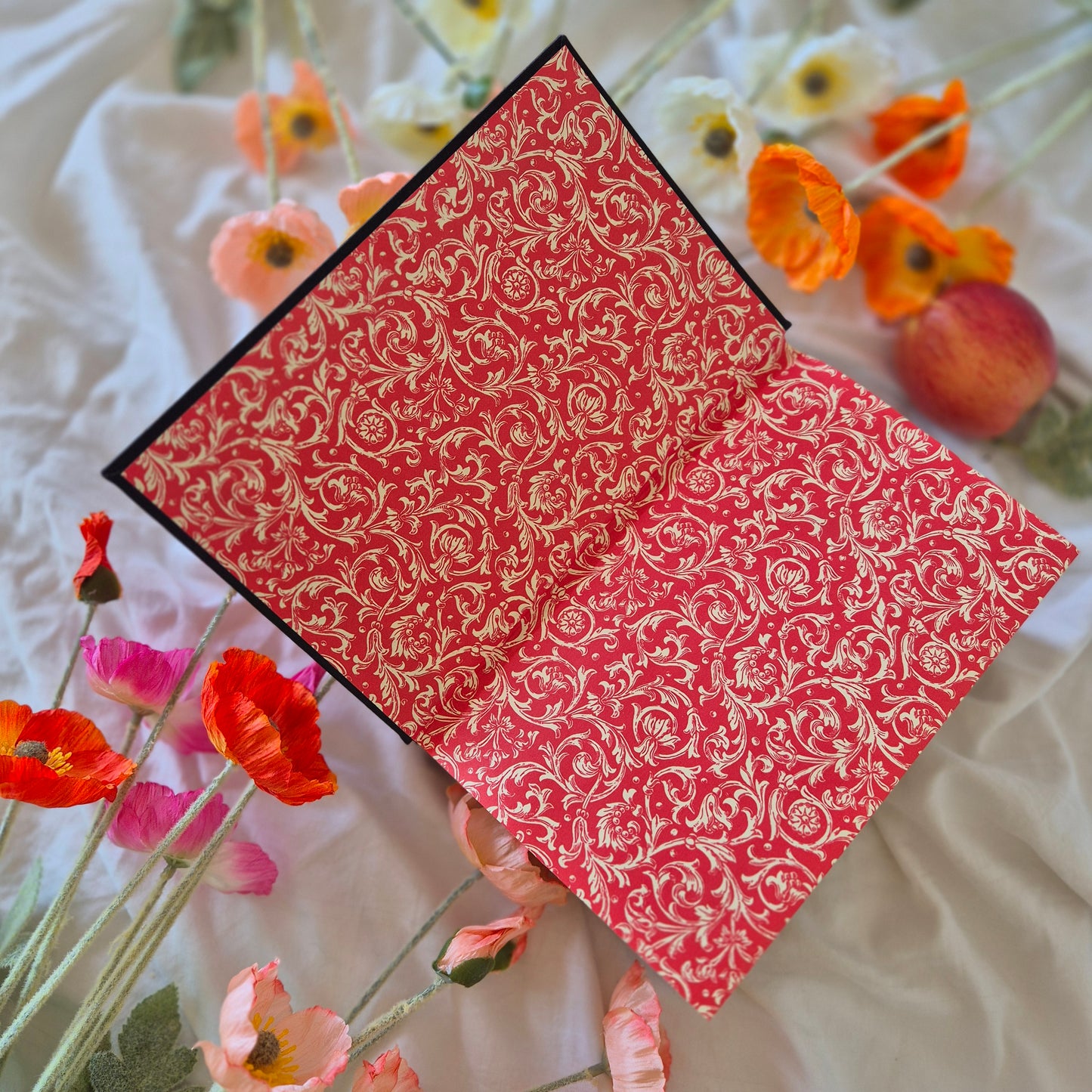 A Tandem Read of Twilight and Midnight Sun