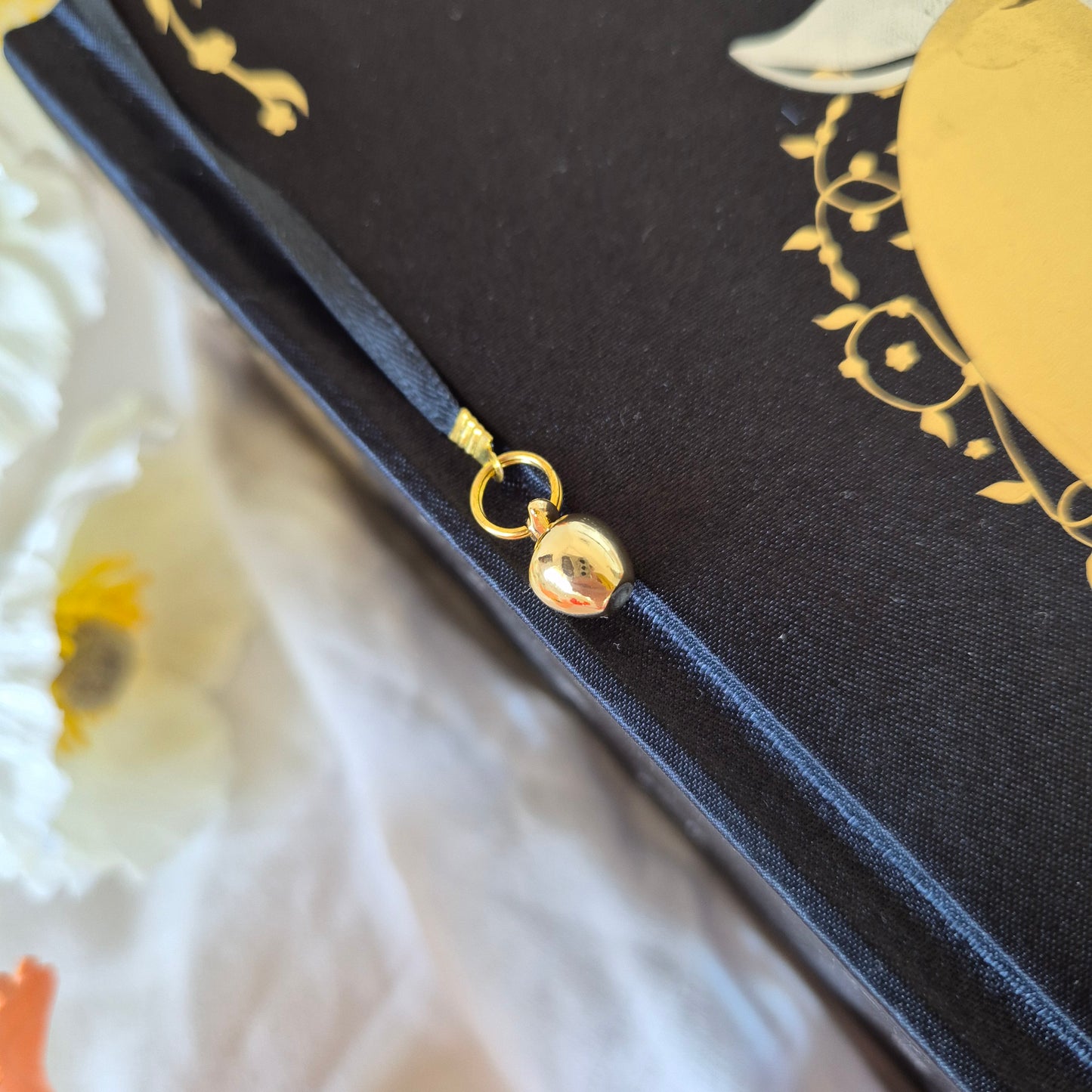 A Tandem Read of Twilight and Midnight Sun