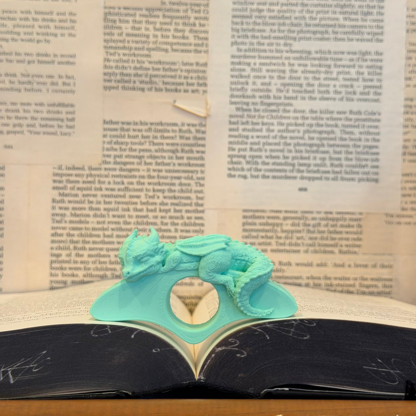 Dragon Page Holder