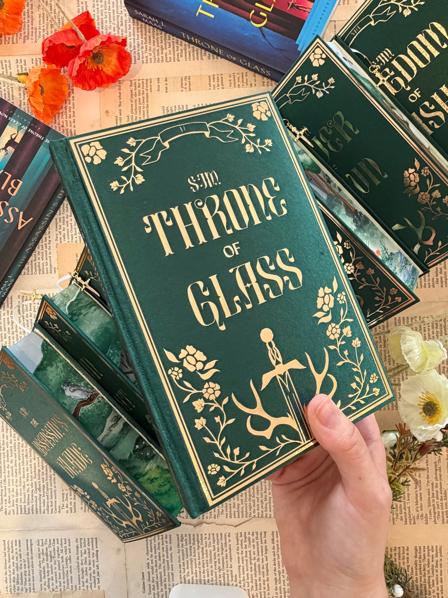 Throne Of Glass Set - Full Watercolour Edges