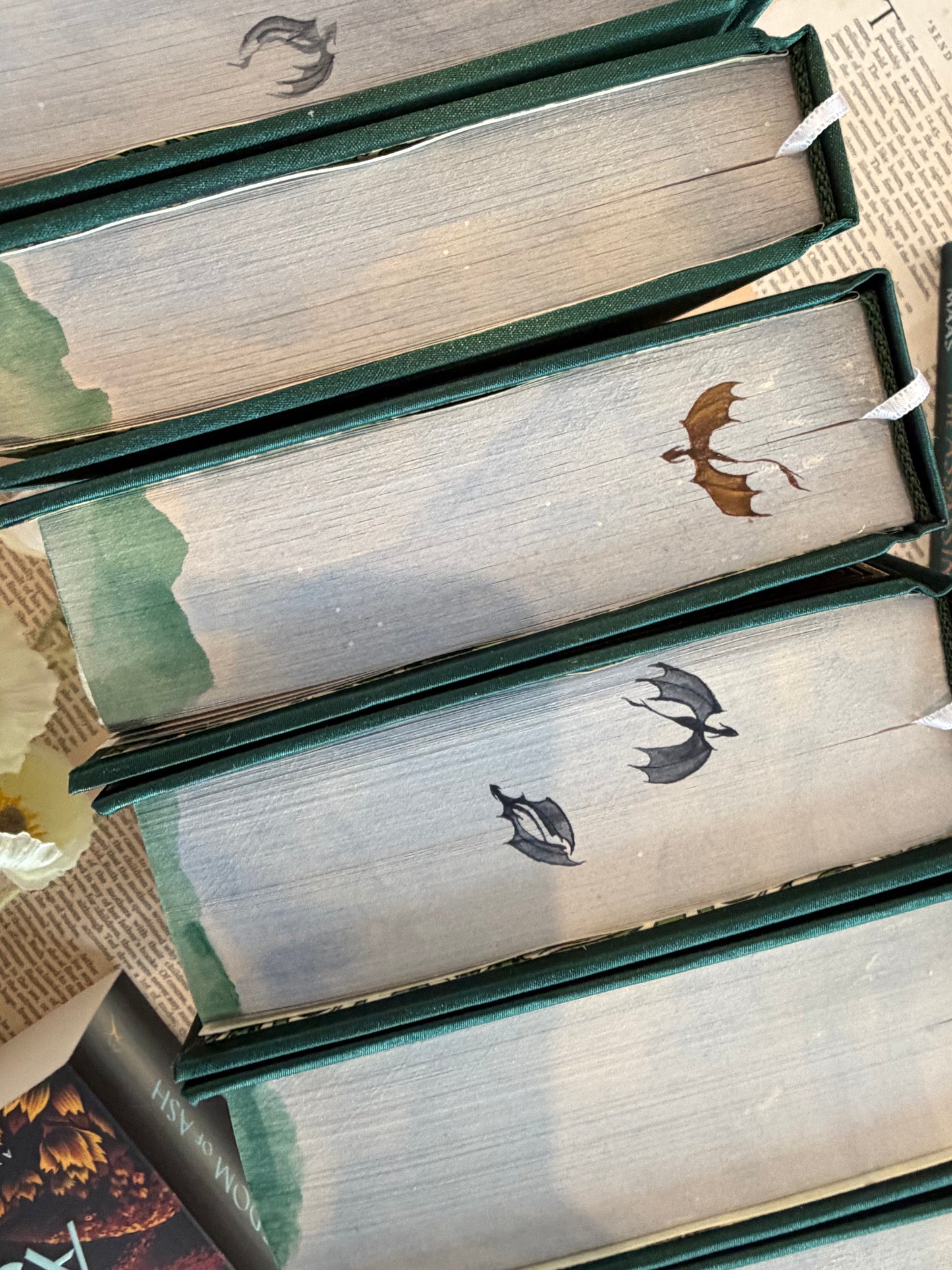 Throne Of Glass Set - Full Watercolour Edges