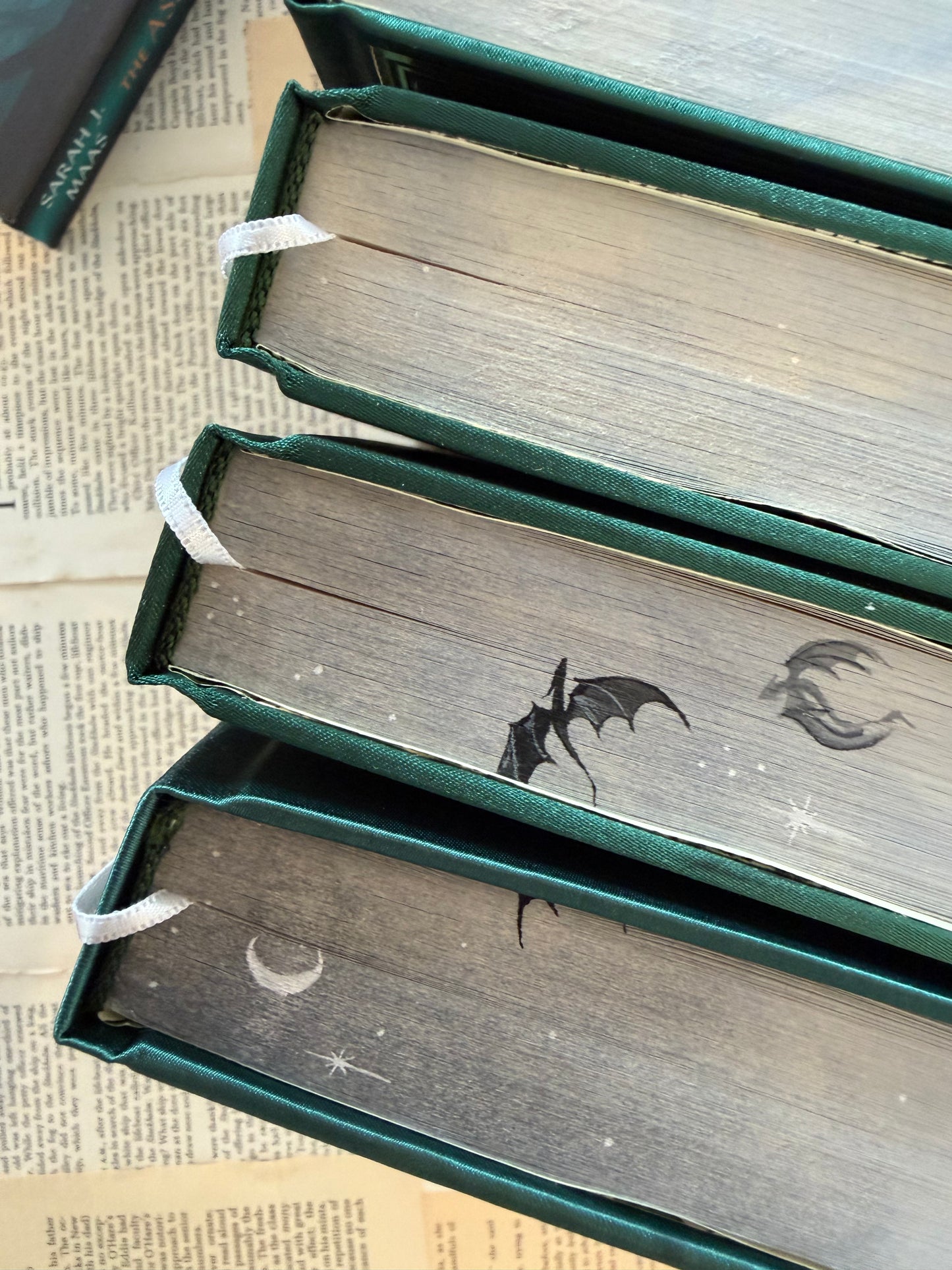 Throne Of Glass Set - Full Watercolour Edges